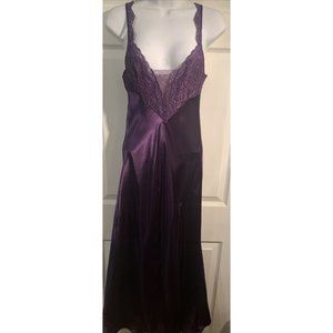 Vintage Victoria's Secret Gold Label Long Purple Satin Nightgown Size Petite